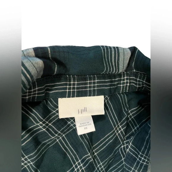 J. Jill Super Soft Flannel Button Down Shirt with Pockets Sz XS - Picture 5 of 8